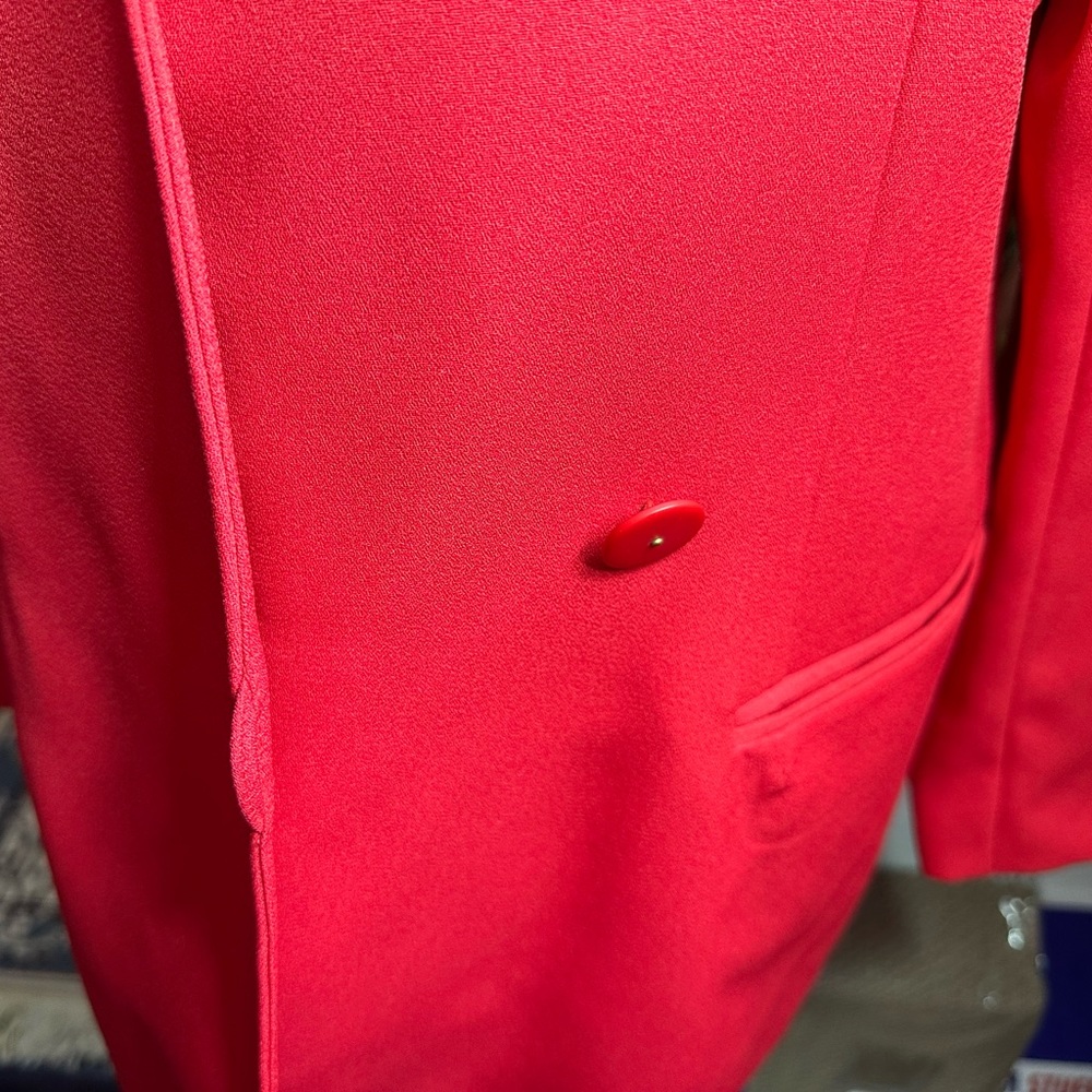 Suit…Red - Picture 13 of 15